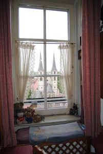 The view from the living room over the church.