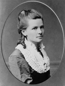 Bertha Benz, public domain.