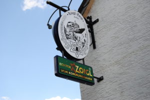 Yet another example of a brewer's star incorporated into a pub sign.